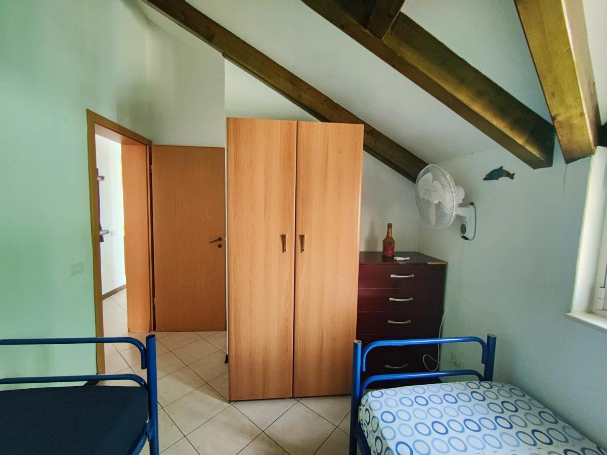 شقة Albis Harena - Ibiscus Attico Ocean View سانتا ماريا المظهر الخارجي الصورة